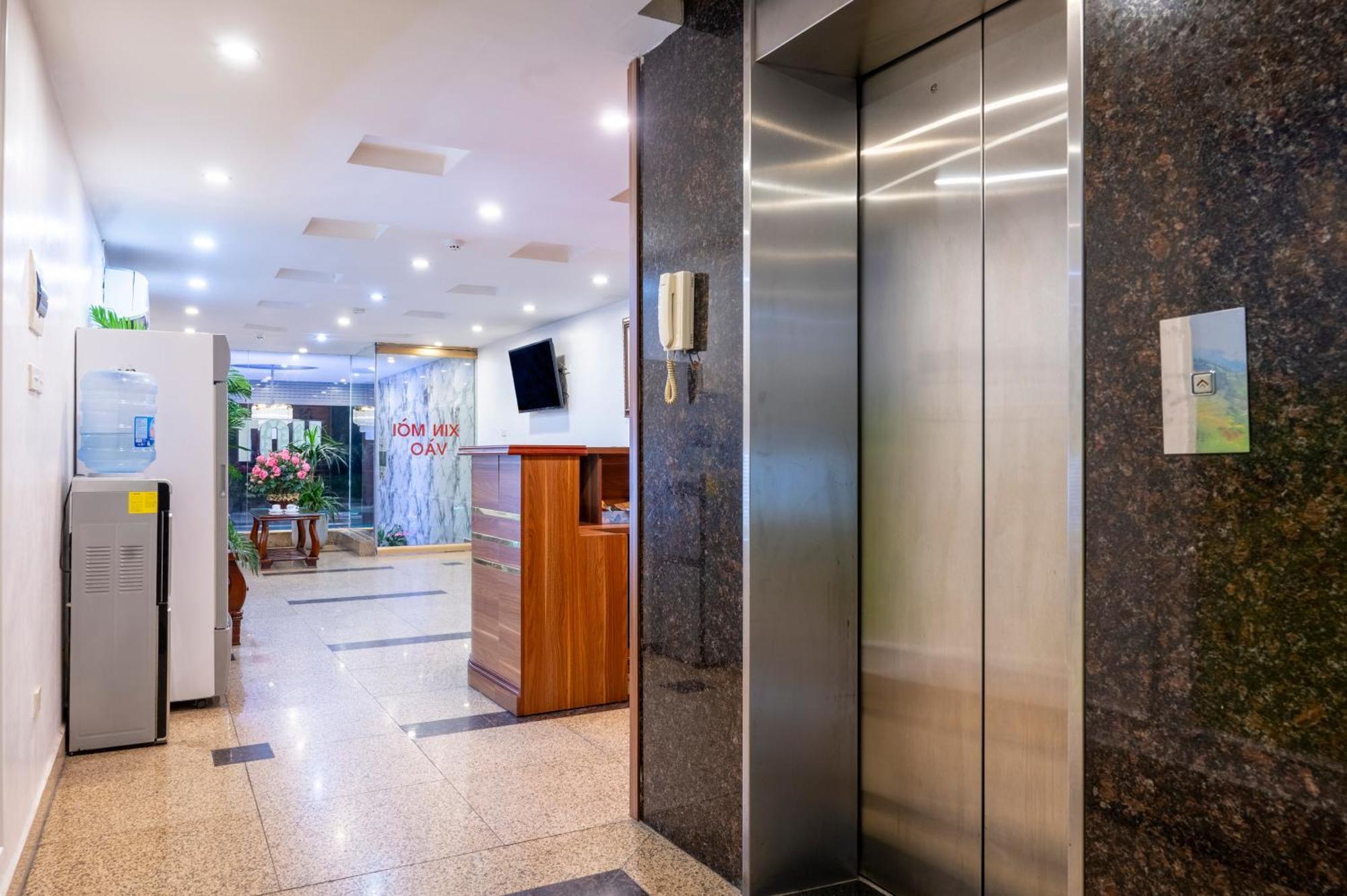 Clover Hanoi Hotel エクステリア 写真